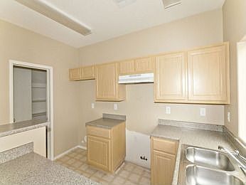 3rd image of 4608 Dealers Choice Way Unit 102