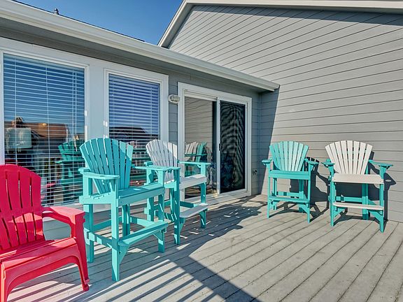 Lots of seating-high chairs allow views over deck rails.