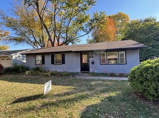 906 Timothy Trl, Urbana, IL 61802