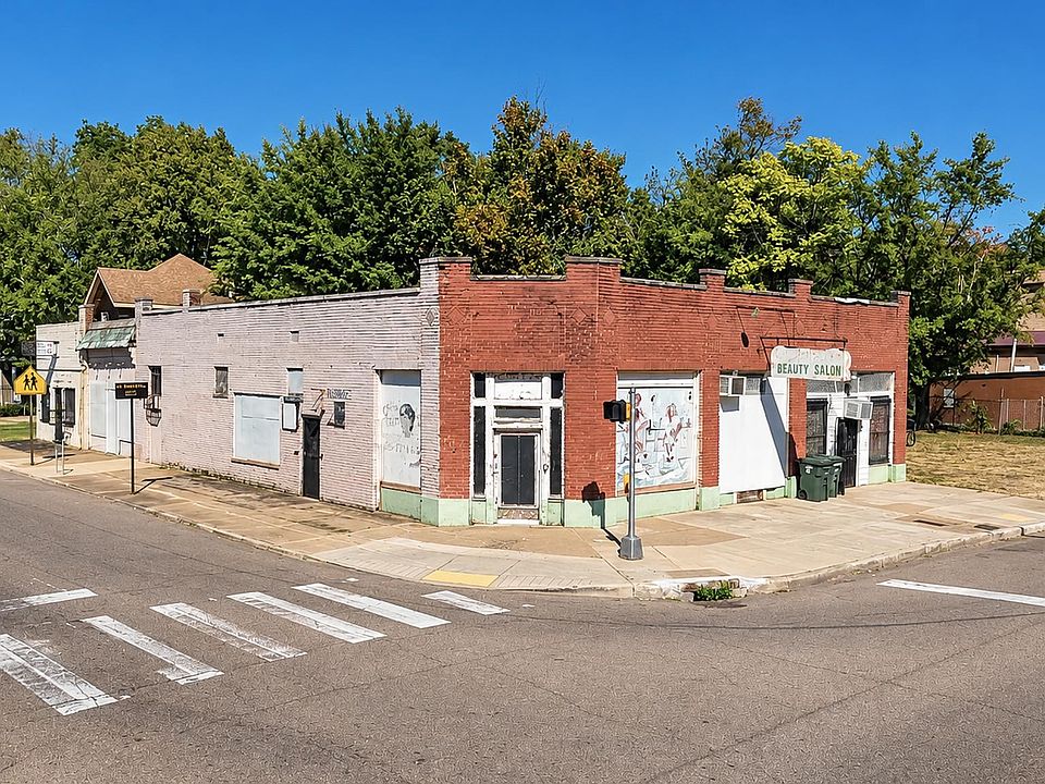 1st image of 1140 College St