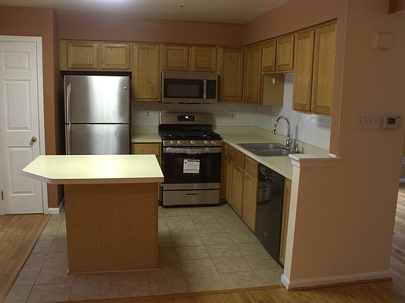 5th image of 13757 Palmetto Cir