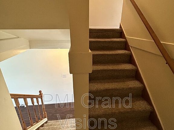 5th image of 1628 University Dr