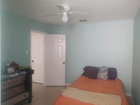 3rd image of 11512 Gloriosa Dr