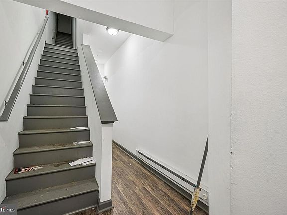 3rd image of 3851 N Broad St