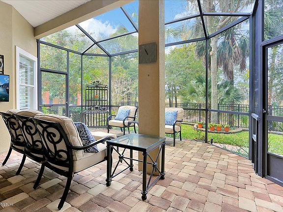 5th image of 1514 Harrington Park Dr