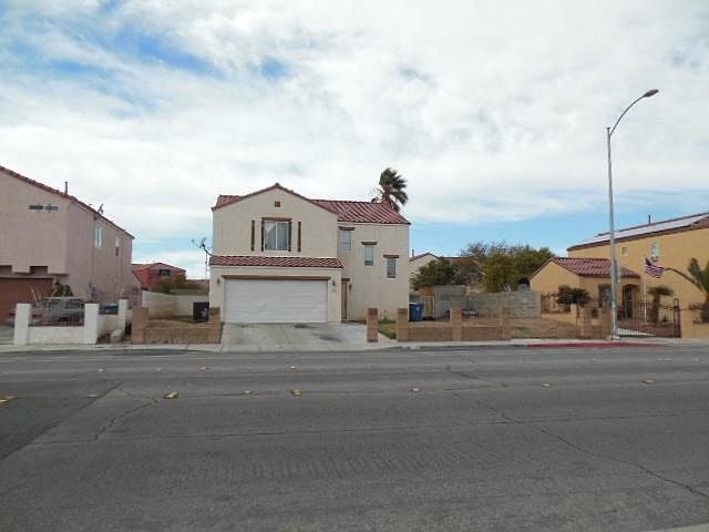 1st image of 836 Marion Dr
