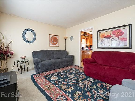 4th image of 1247 Blackwood St