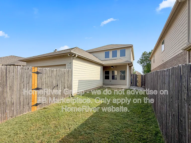 9201 Remington Dr — Photo 13