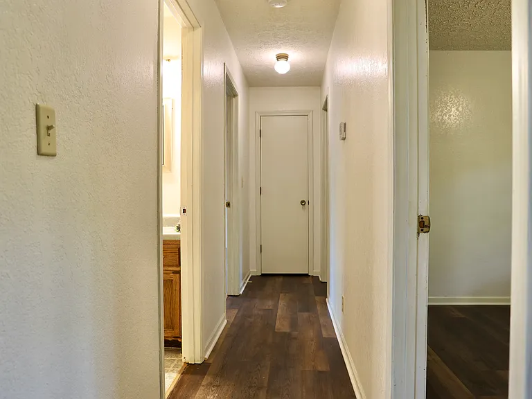 16280 Hardwood Ln — Photo 14