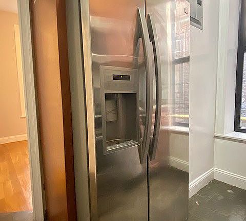 4th image of 171 W 81st St APT 1C