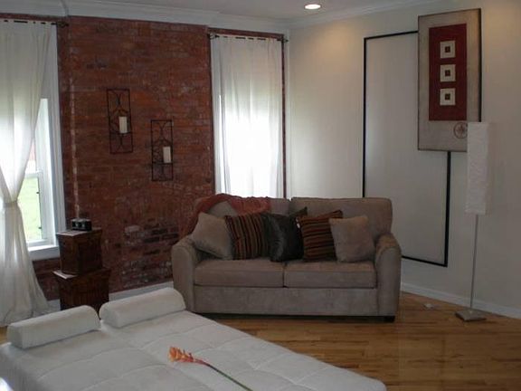 5th image of 4453 Delmar Blvd