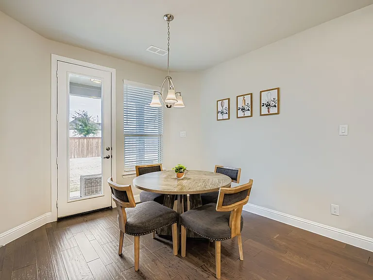 11602 Estrella Ln — Photo 9