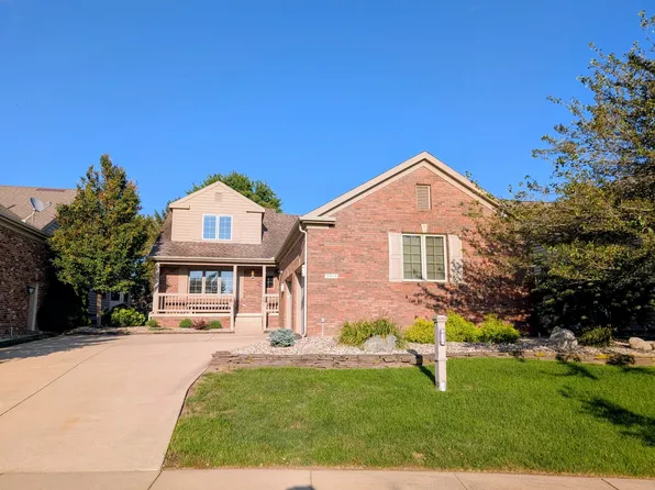 2909 Greystone Pl, Champaign, IL 61822