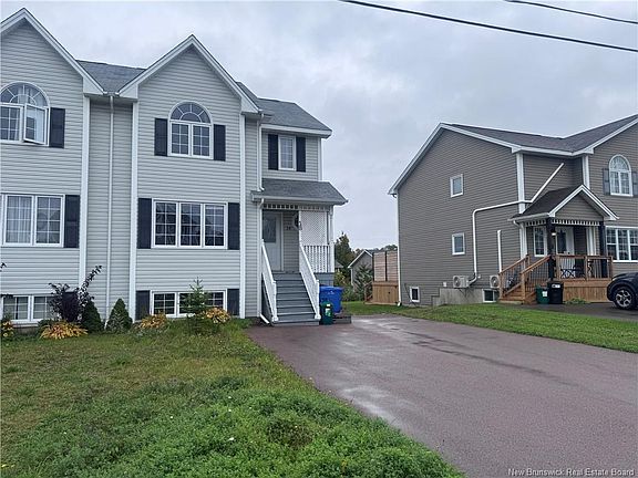 4th image of 18 Rainford Ct