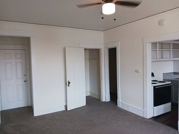 4th image of 133 N Market Blvd APT 5