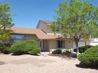 1308 Country Club Pl, Gallup, NM 87301