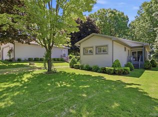 3700 Sylvester Dr, Dryden, MI 48428