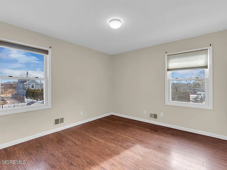 404 9th Ave #UPPER — Photo 27