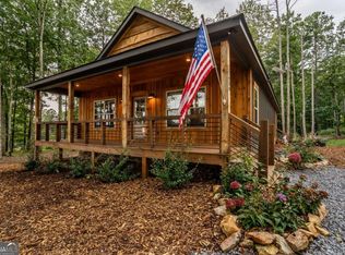 1450 Twisted Oak Rd, Talking Rock, GA 30175