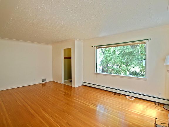 5th image of 11242 56th St NW