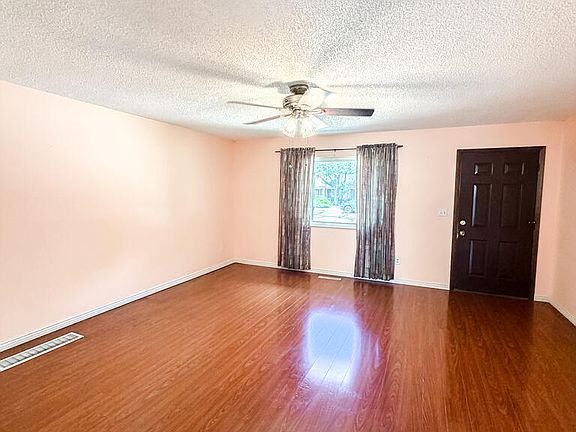 5th image of 38 Chaparral Cir