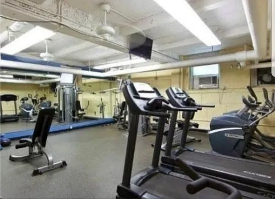 Rented by Akam Sales and Brokerage | media 6