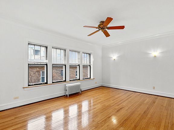 4th image of 814 Mulford St APT 2C
