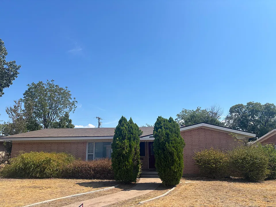 2467 Garfield Ave