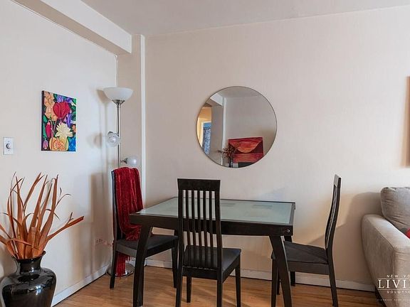 3rd image of 150 E 27th St APT 3G