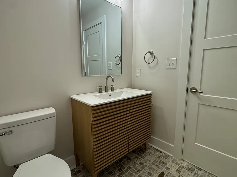 1206 Ackers St SW — Photo 10