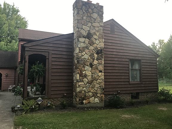 2nd image of 19510 Colonial Ct