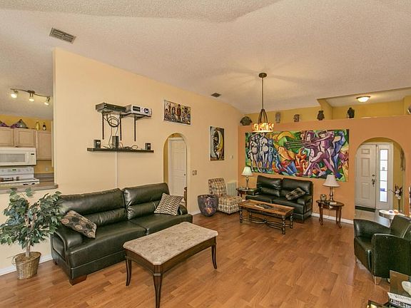 005_Living Room