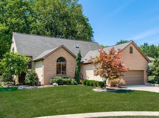 735 Nova Ct, Worthington, OH 43085