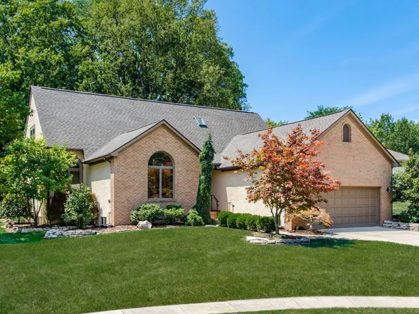 735 Nova Ct, Worthington, OH 43085