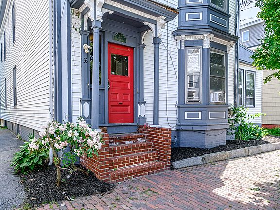 2nd image of 33 O'Brion Street