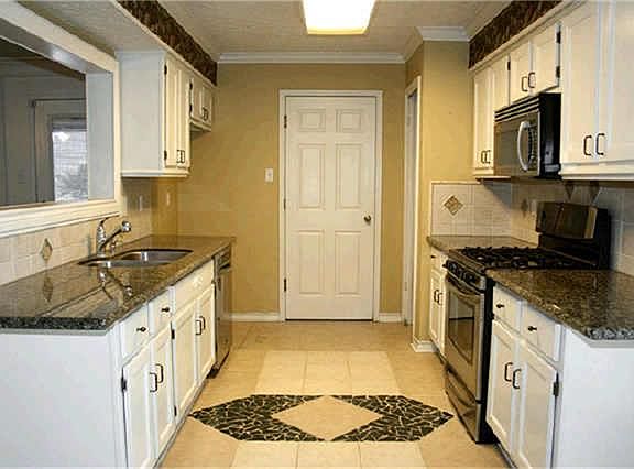 4th image of 7034 Kingston Cove Ln
