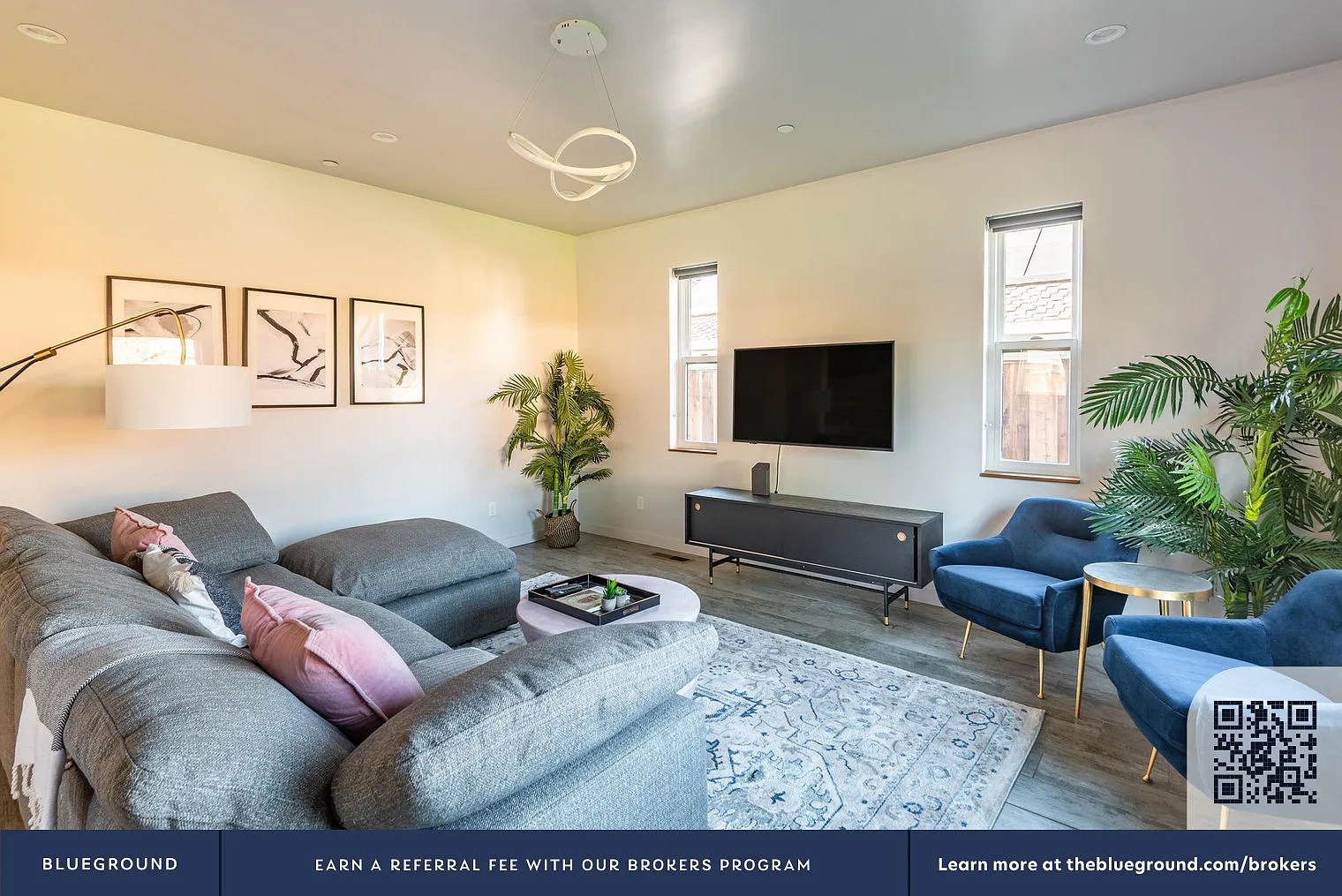 5 bed, 4.5 bath, 2531 sqft, $5,700 — Photo 3