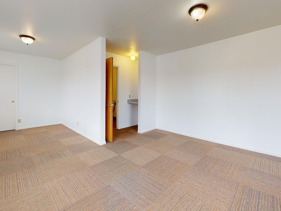1st image of 2371 Washington Ave Suite D
