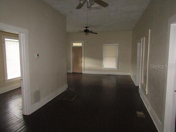 2nd image of 522 Kentucky Ave