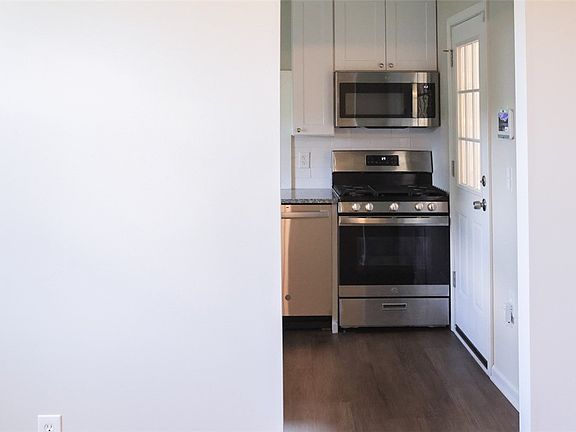 4th image of 1327 Triana St