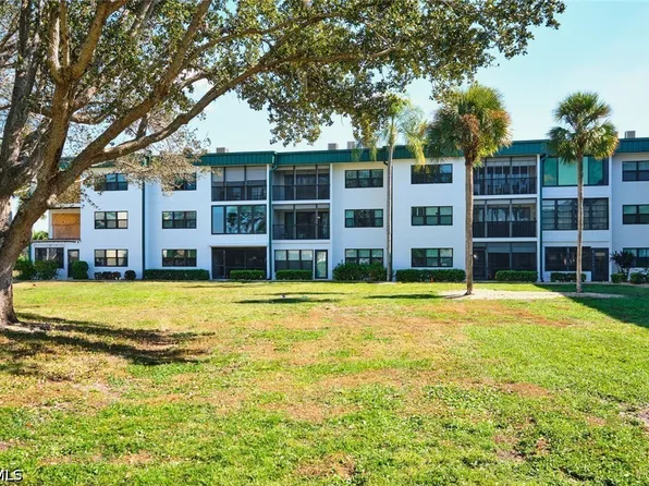 1747 Pebble Beach Dr APT 302, Fort Myers, FL 33907