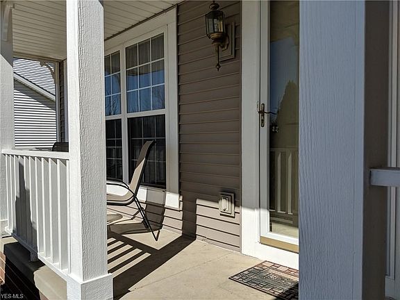 3rd image of 6124 Klines Dr