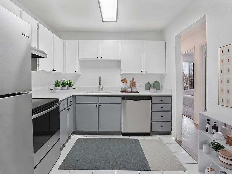 Highland Commons — Photo 1