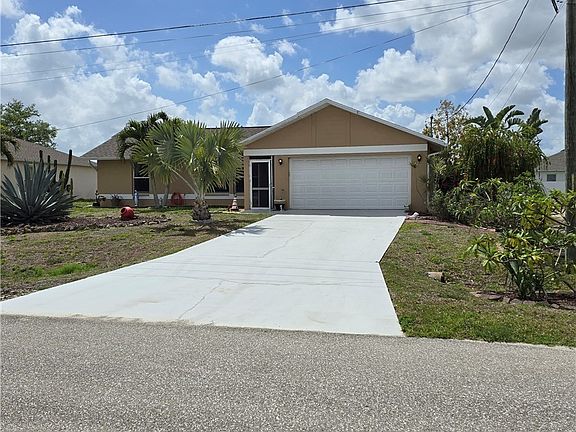 4th image of 308 NW 20th Ter