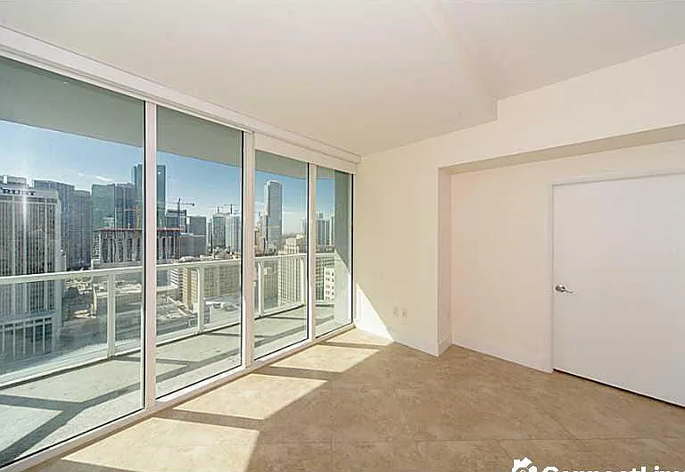 253 NE 2nd St #2710 — Photo 4