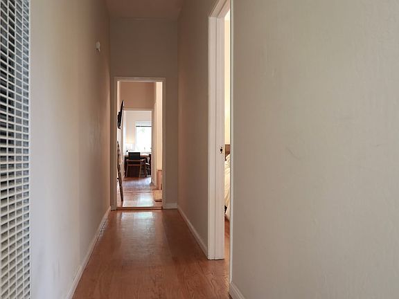 4th image of 2737 Harrison St #B