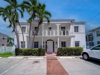 125 Shore Dr, Miami Beach, FL, 33141