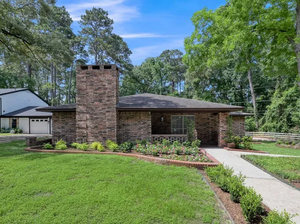 117 Broken Bough Ln, Conroe, TX 77304