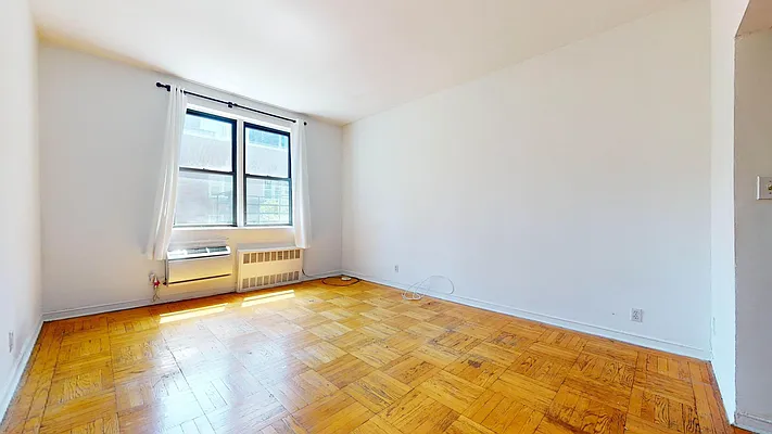 Rented by Bond New York | media 10