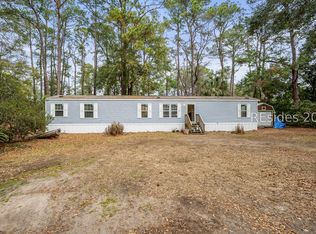14 Palm Point Rd, Beaufort, SC 29907